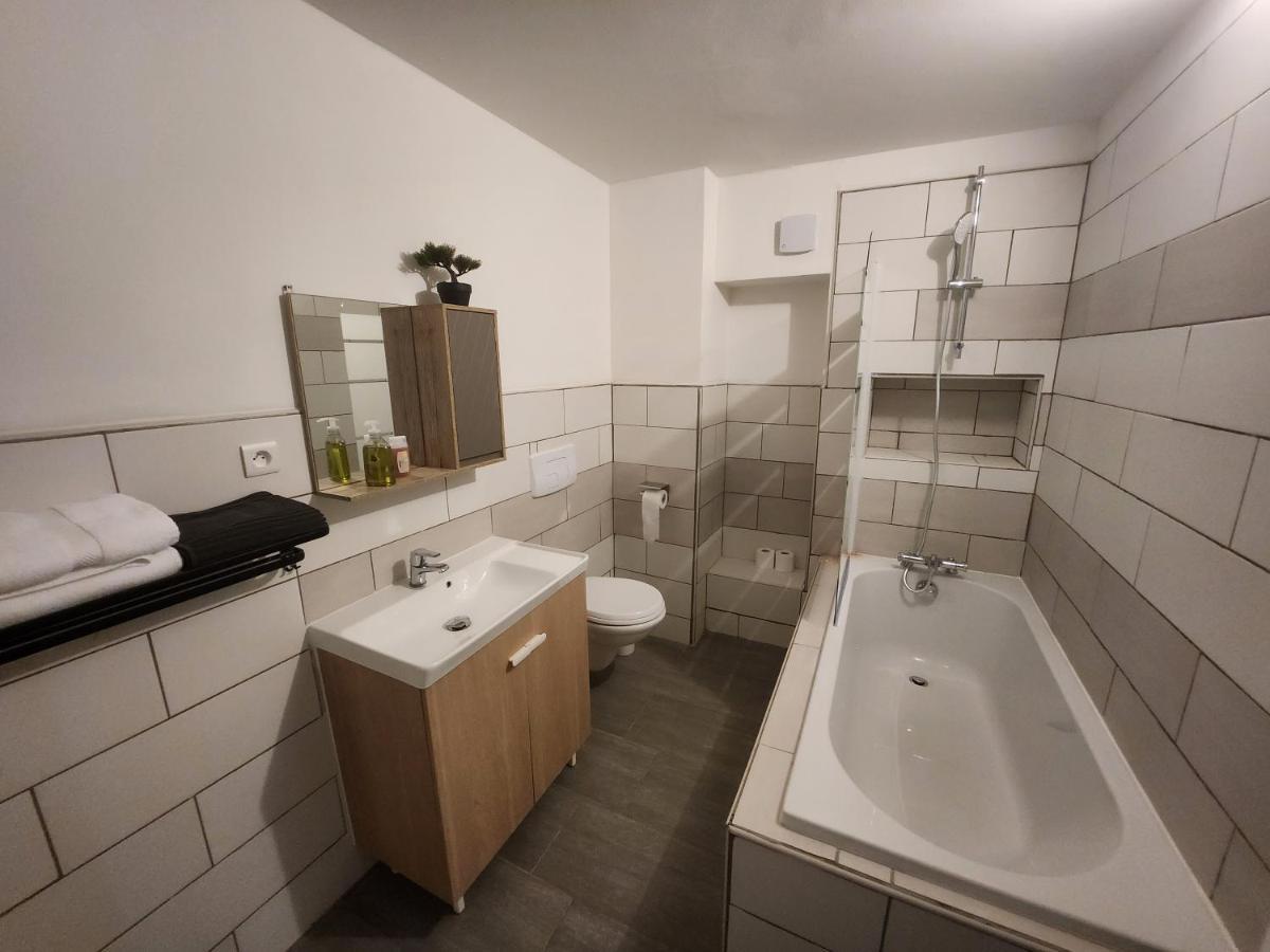 Spacieux 2 Chambres, Lumineux Bar-le-Duc Bagian luar foto